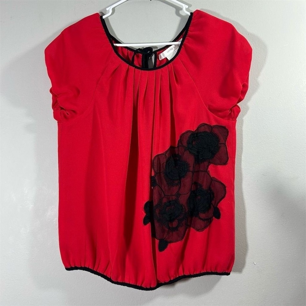 Studio M‎ Blouse Womens Large Red  Floral Lace Applique Pleated Cap Sleeve
